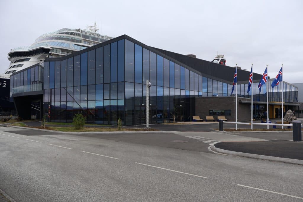 Fjölnota farþegamiðstöð á Skarfabakka